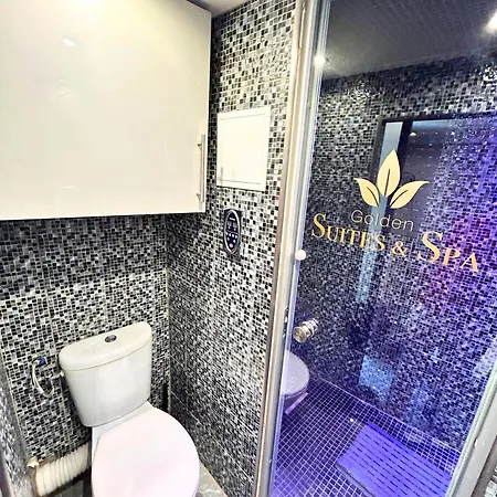 Le Saphir & Jacuzzi Gæstehus 3*